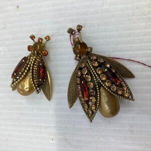 RARE vtg 1950s Weiss ?  bug fly insect rhinestone brooches brooch
